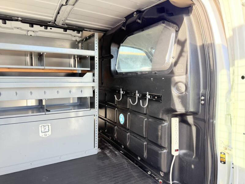 2018 Chevrolet Express 2500