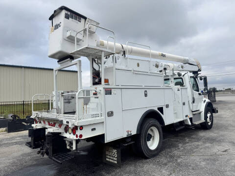 2015 Freightliner M2 106