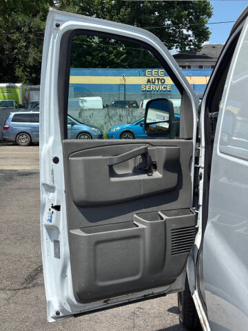 2017 Chevrolet Express 2500
