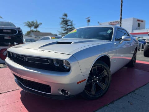 2019 Dodge Challenger for sale at Auto Max of Ventura in Ventura CA
