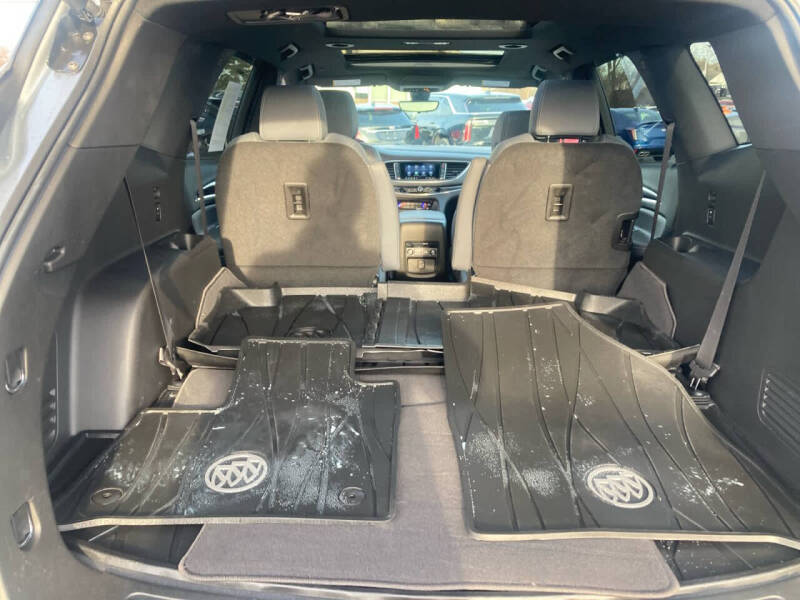 2024 Buick Enclave Essence