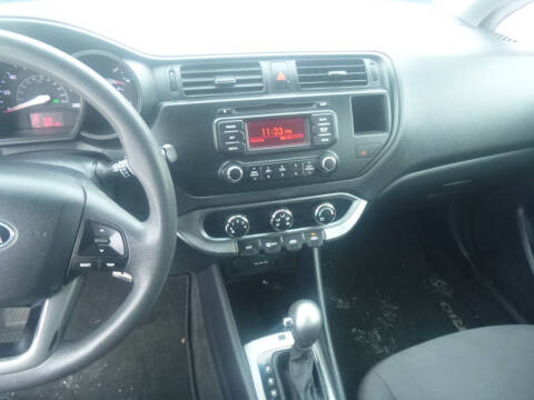 2014 Kia Rio 5-Door LX