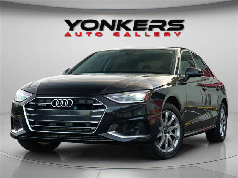 2022 Audi A4 quattro Premium 40 TFSI