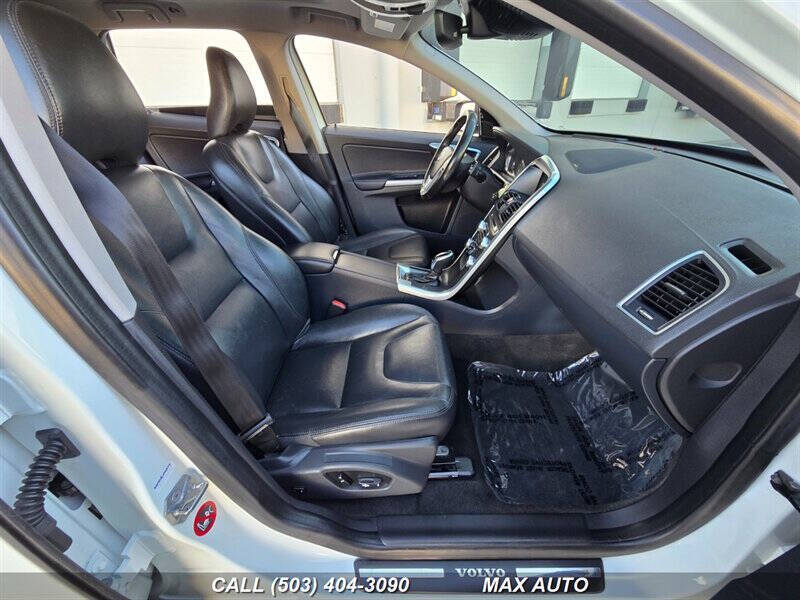 2015 Volvo XC60 T5 Platinum