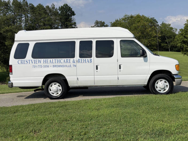 2003 Ford E-Series E-350 SD XLT