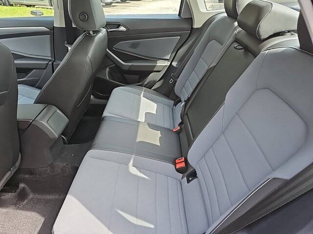 2025 Volkswagen Jetta SE