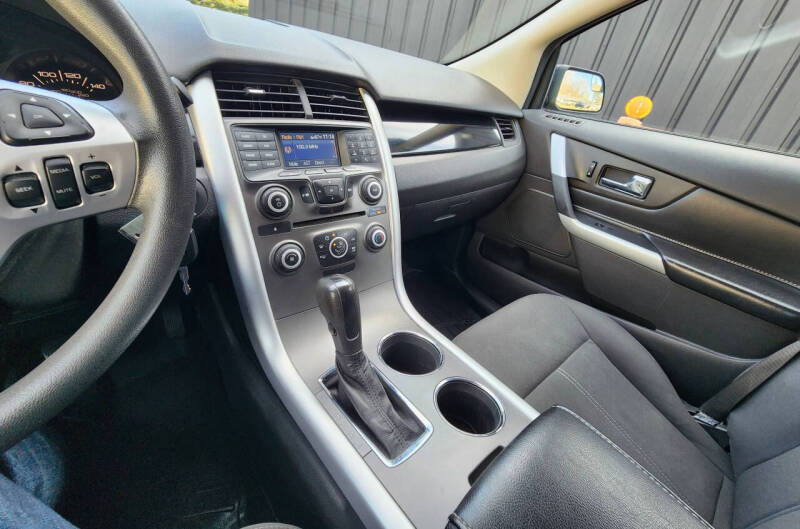 2011 Ford Edge SE