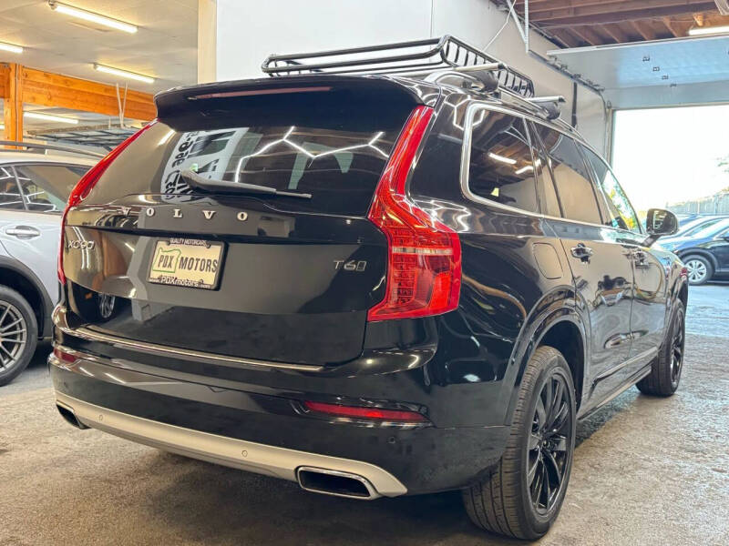 2016 Volvo XC90 T6 Momentum