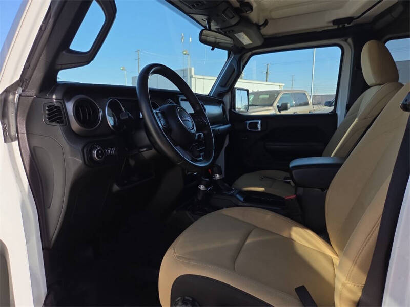 2022 Jeep Gladiator Willys