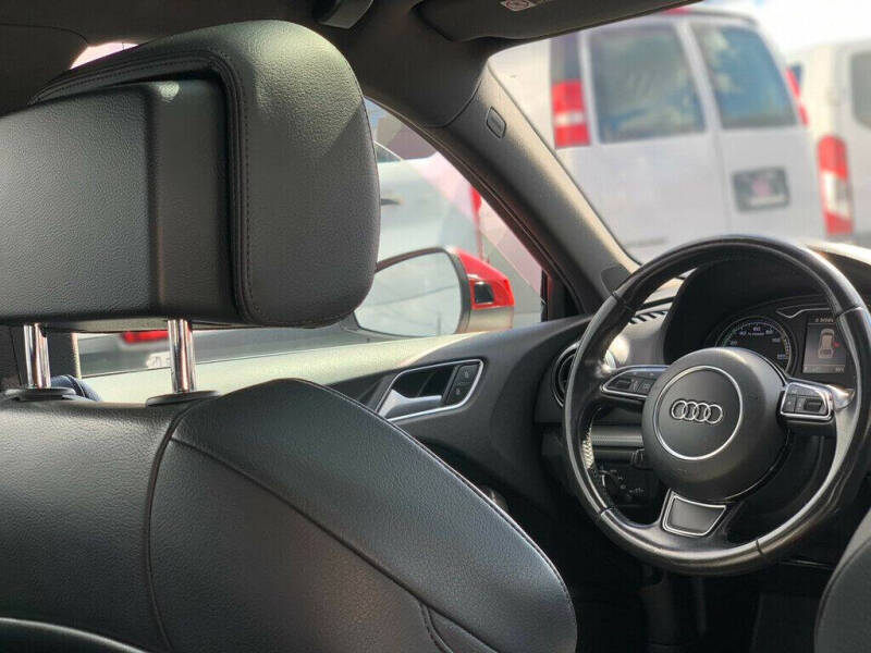 2016 Audi A3 Sportback e-tron 1.4T Premium Plus