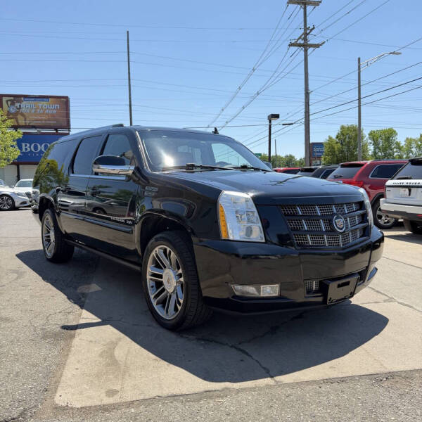 2013 Cadillac Escalade ESV Premium