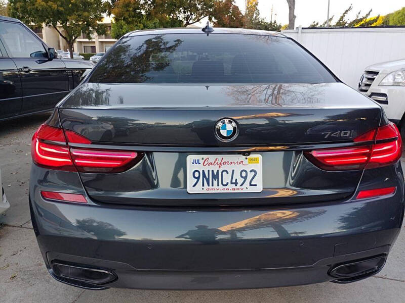 2018 BMW 7 Series 740i