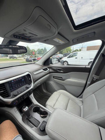 2017 GMC Acadia SLT-1
