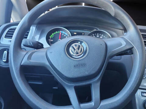 2016 Volkswagen e-Golf SE