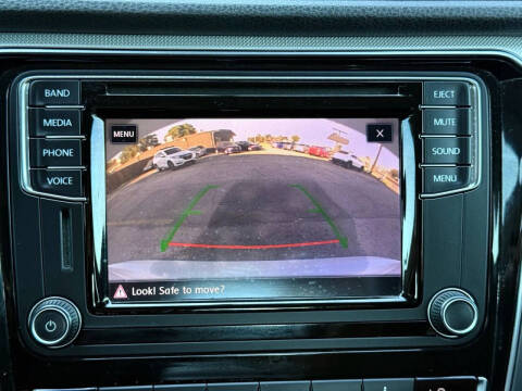 2017 Volkswagen Passat 1.8T R-Line