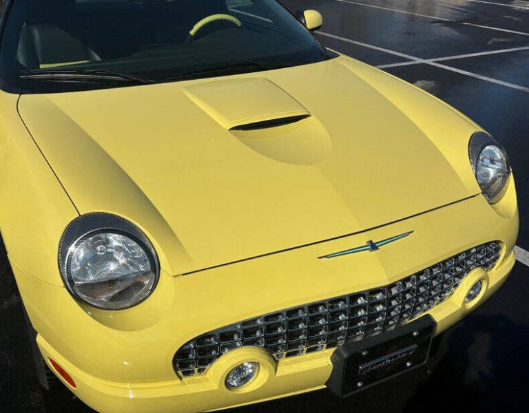 2002 Ford Thunderbird Deluxe