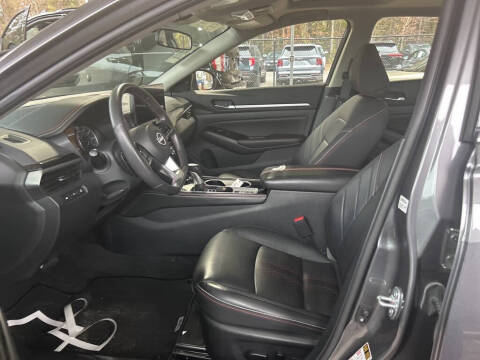 2024 Nissan Altima 2.5 SR