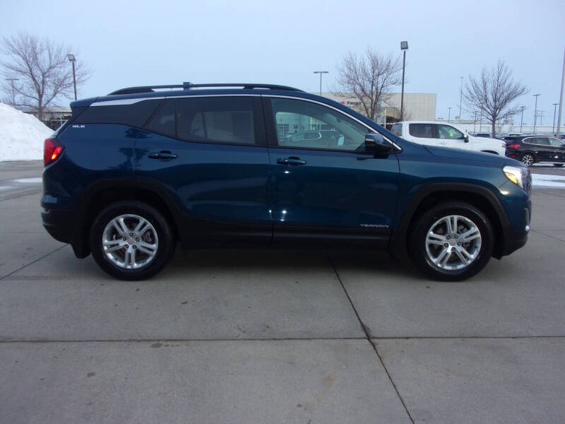 2021 GMC Terrain SLE