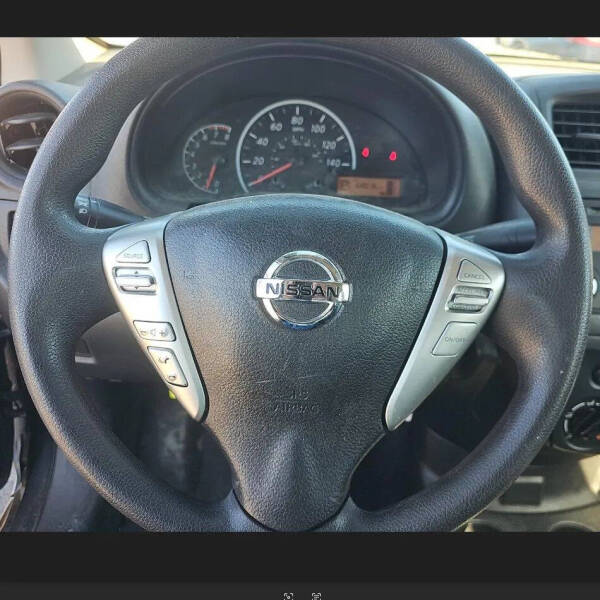 2017 Nissan Versa 1.6 S