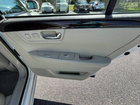 2010 Cadillac DTS Premium Collection