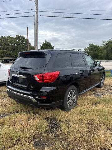 2018 Nissan Pathfinder SL
