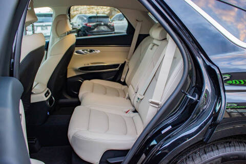 2025 Genesis GV70 2.5T Standard