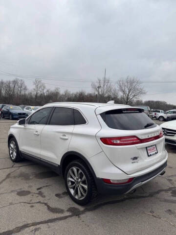 2017 Lincoln MKC Select