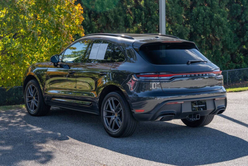 2025 Porsche Macan