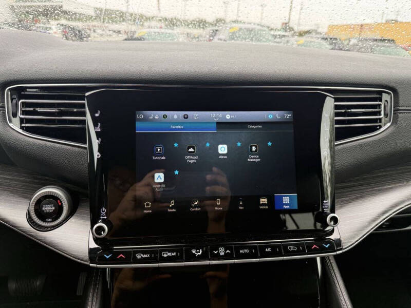 2023 Jeep Wagoneer L Series II