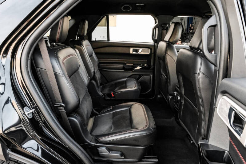 2022 Ford Explorer ST-Line