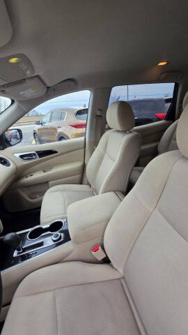 2017 Nissan Pathfinder S