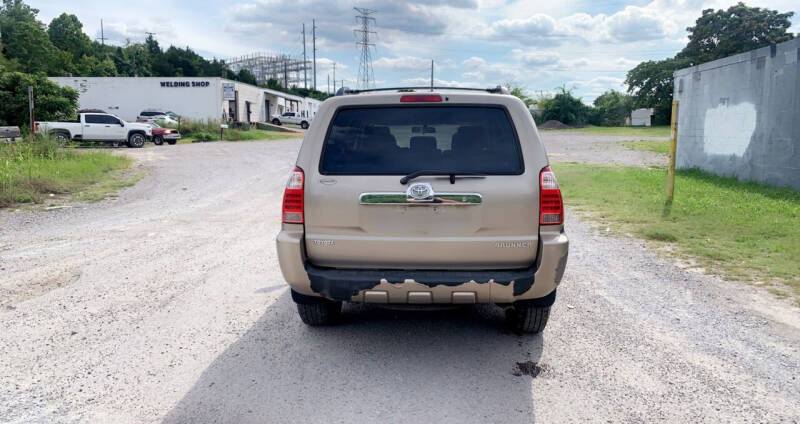 2006 Toyota 4Runner SR5 photo 6