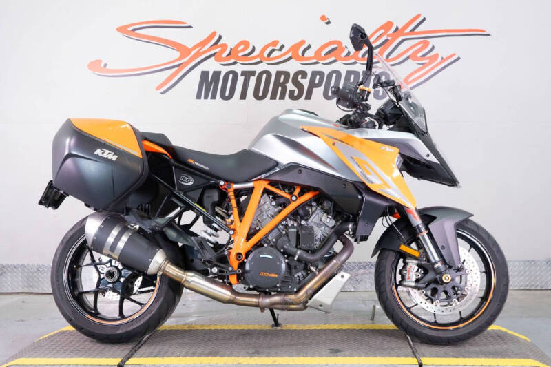 2017 KTM 1290 Super Duke GT