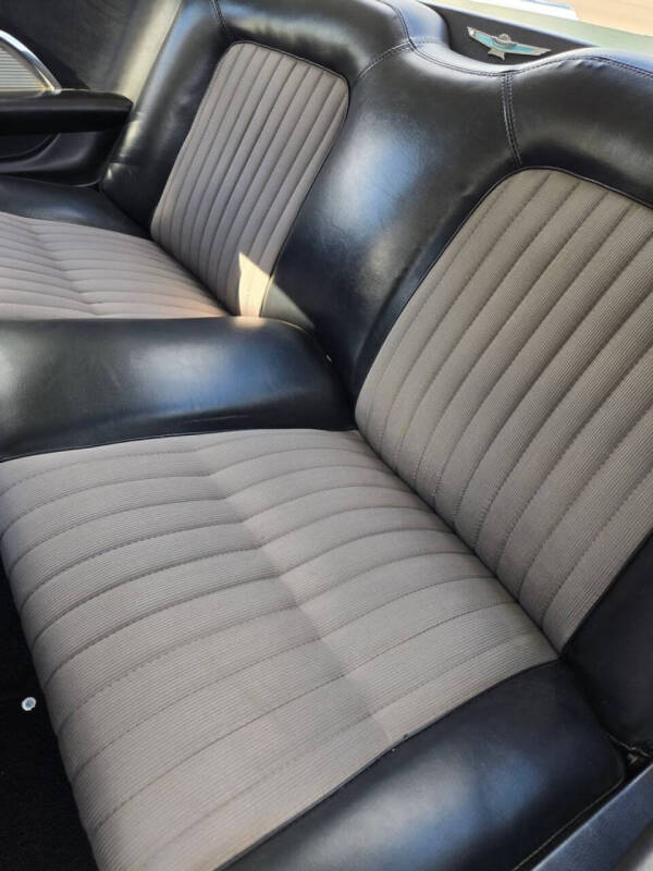1962 Ford Thunderbird