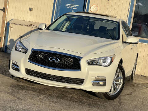 2015 Infiniti Q50 for sale at Dynamics Auto Sale in Highland IN