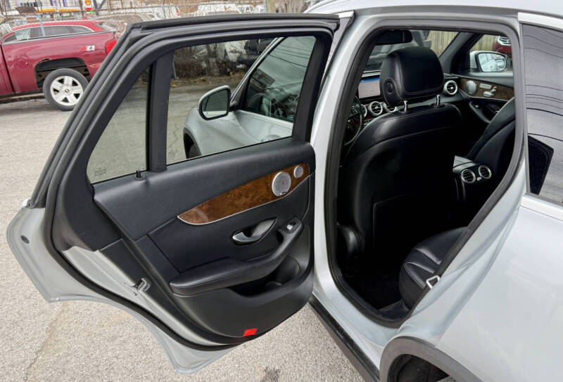 2017 Mercedes-Benz GLC GLC 300