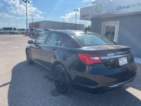 2013 Chrysler 200 LX