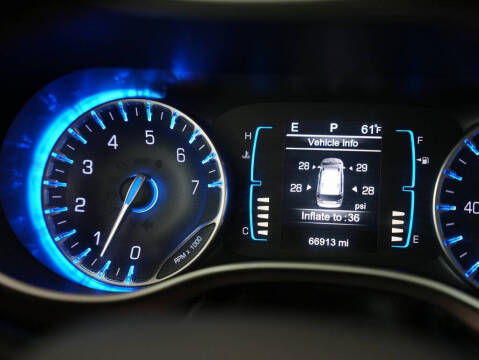 2017 Chrysler Pacifica Touring-L