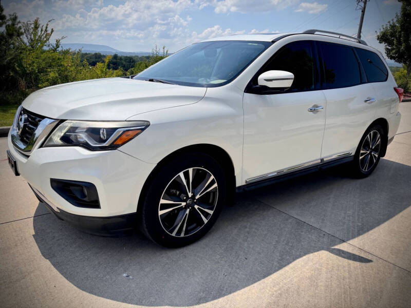 2017 Nissan Pathfinder Platinum