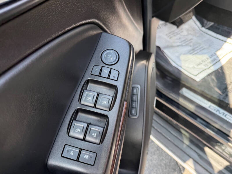 2016 GMC Yukon SLT