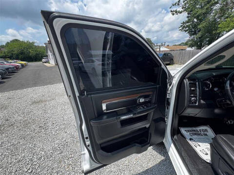 2016 RAM 1500 Laramie