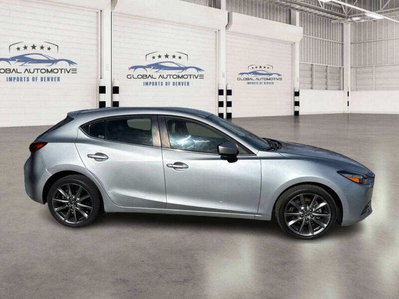 2018 Mazda MAZDA3 Touring