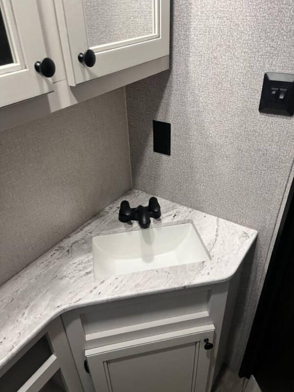 2021 Starcraft Marine SUPER LITE