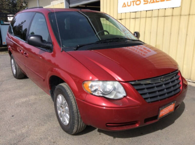 2006 Chrysler Town and Country For Sale In Coeur d'Alene, ID ...