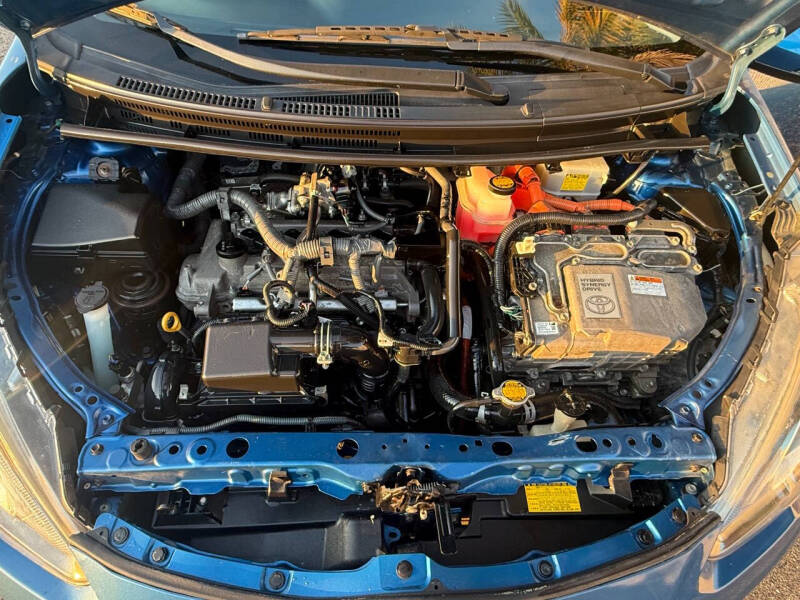 2015 Toyota Prius c Four