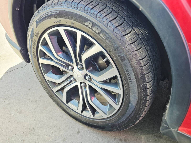 2016 Mitsubishi Outlander SE