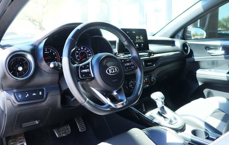 2021 Kia Forte GT Line