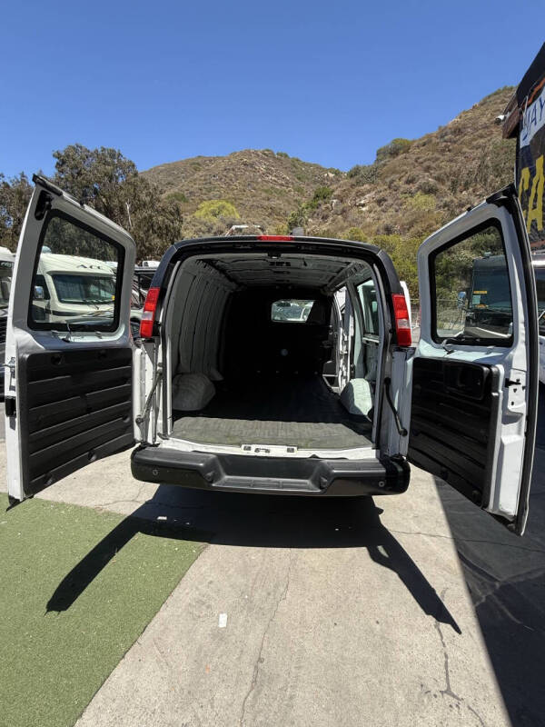 2020 Chevrolet Express 2500