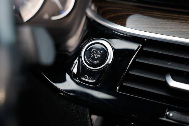 2019 BMW 5 Series 540i