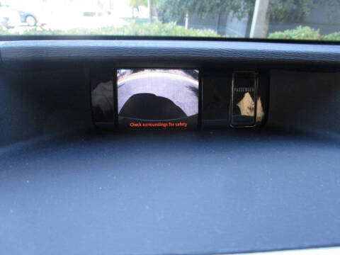 2012 Toyota Sienna LE 8-Passenger